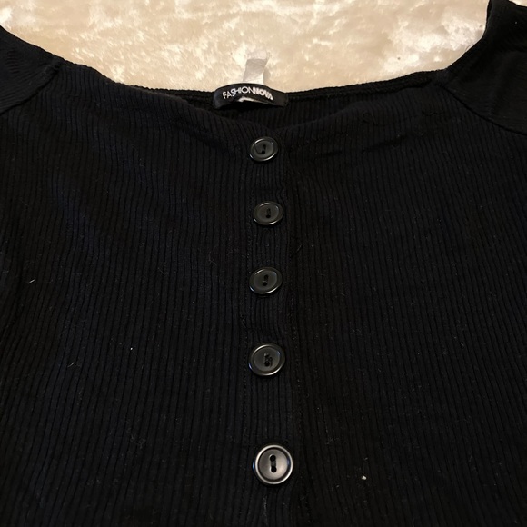 Off Shoulder Crop Top Longsleeve - Picture 2 of 3